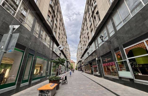 Budapest eladó lakás Belvárosban a Petőfi Sándor utcában, 100 négyzetméteres