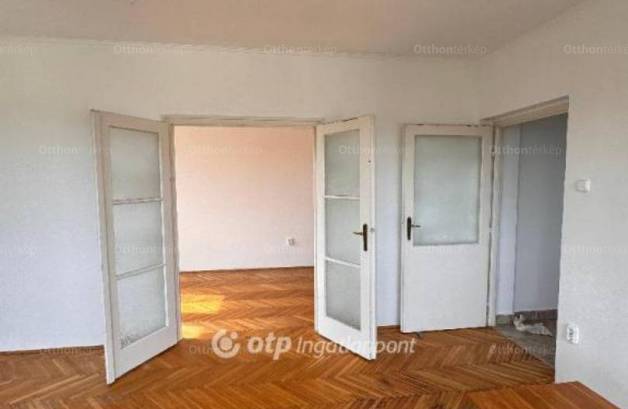 Eladó 1+1 szobás lakás, Mártonhegyen, Budapest