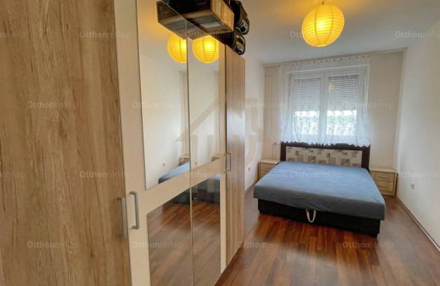 Debreceni lakás eladó, 54 négyzetméteres, 2 szobás