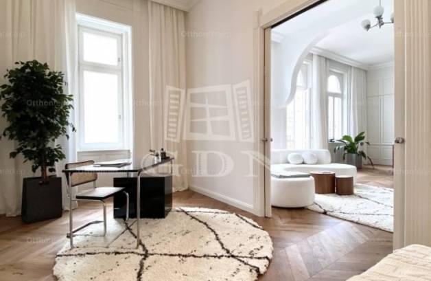 Budapest eladó lakás Belvárosban a Veres Pálné utcában, 135 négyzetméteres