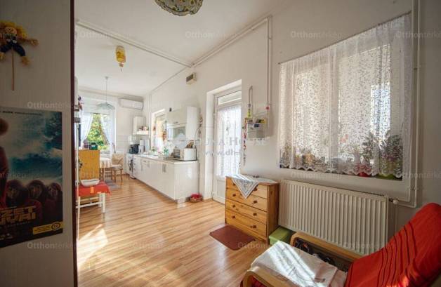 Budapest eladó családi ház Kispesten a Fő utcában, 150 négyzetméteres