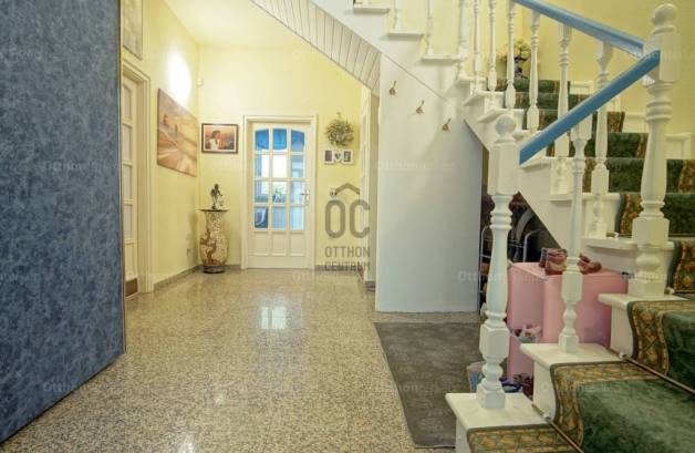 Budapest 6 szobás családi ház eladó, Rómaifürdőn