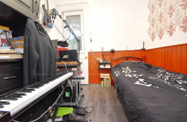 Debrecen 4 szobás lakás eladó