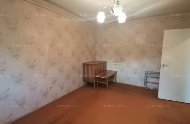 Pécs lakás eladó, 1+1 szobás