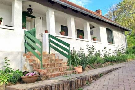 Bogád családi ház eladó, 3 szobás