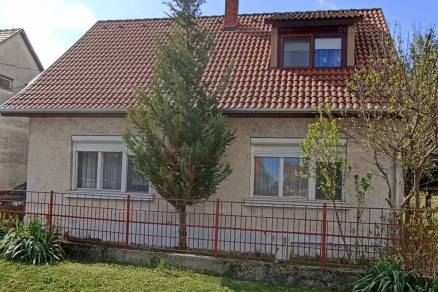 Családi ház eladó Győr, 122 négyzetméteres