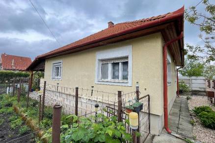 Eladó 4 szobás családi ház Miskolc az Erkel Ferenc utcában
