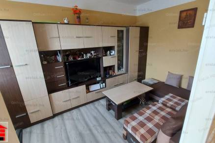 Győri lakás eladó, 56 négyzetméteres, 3 szobás