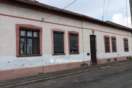 Sátoraljaújhely eladó családi ház a Batsányi János utcában